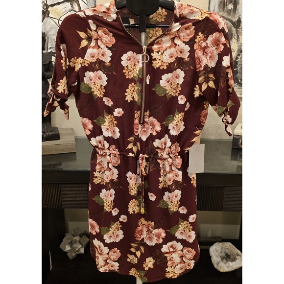 NWT  Very Pretty J for Justify Red Floral Dress‎ MEDIUM - Picture 1 of 7